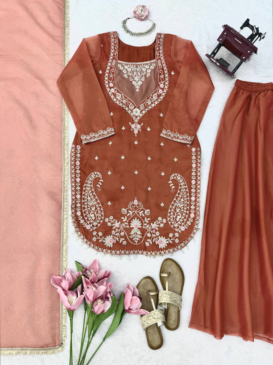 Premium Simmer Fabric Pakistani Suit Party Wear Salwar Kameez